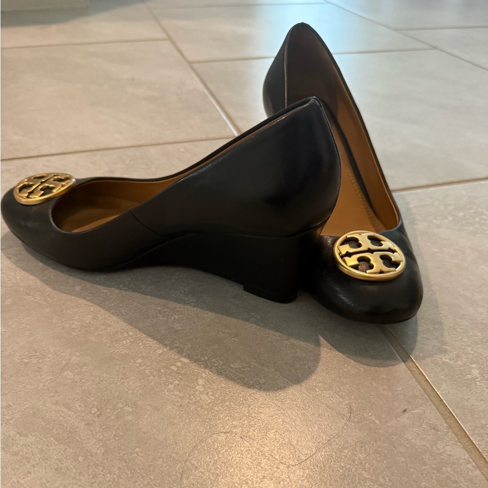 Tory Burch Black Heels with Gold Logo - Picture 2 of 10